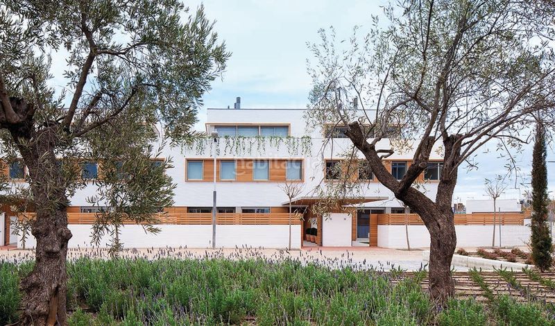 Foto b3cee356-9951-4f37-a048-582912b2293c. Alquiler casa en calle poble amazic 7-27 en Can Gambús Sabadell