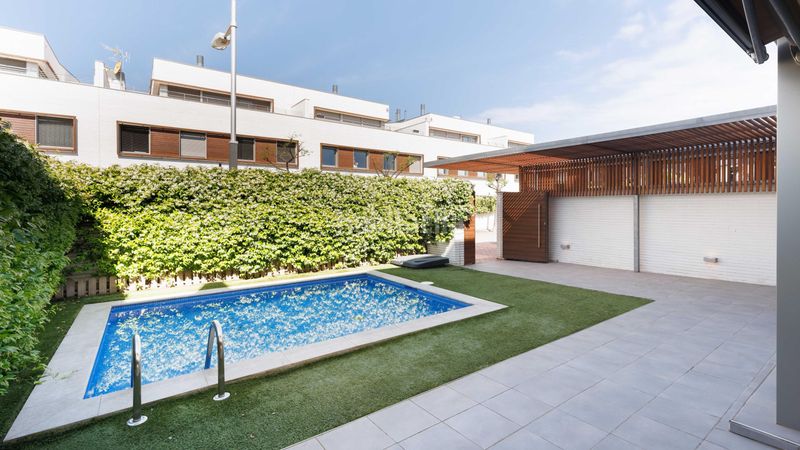 Foto d1d1f34f-0ee9-49f3-b6a6-5273ff08cd60. Alquiler casa en calle poble amazic 7-27 en Can Gambús Sabadell