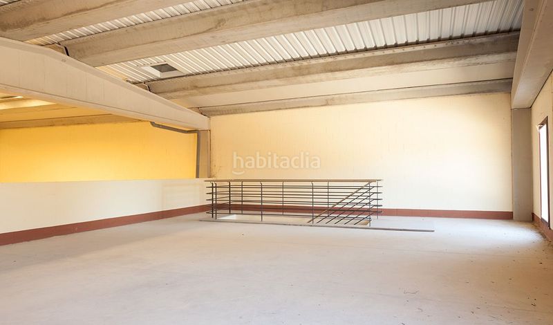 Foto f63834e8-1939-4dff-9630-a5f558976741. Location bâtiment à usage industriel dans calle progres 28 dans Abrera