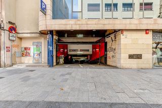 Alquiler Parking coche en Calle gracia 53