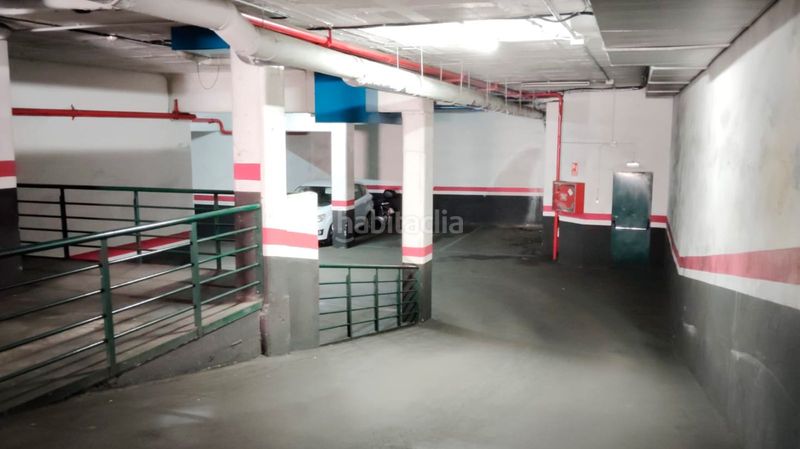 Foto ddba13ff-bc19-4b33-9749-e79a6e77ccef. Rent car parking in calle rocafort 98 in La Nova Esquerra de l´Eixample Barcelona