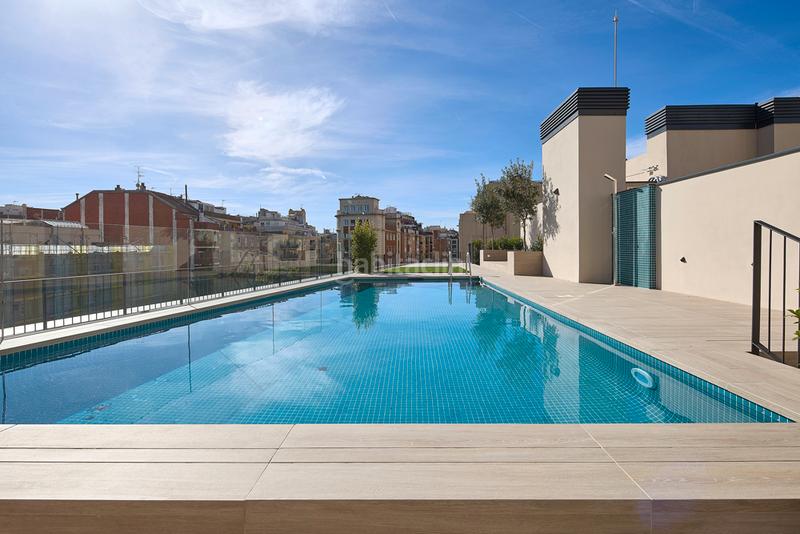 Foto 5a0001e9-2e9d-4b5c-9c65-10815e50e795. Promoción PISOS VALÈNCIA - ROGENT en Barcelona. Edificio viviendas de obra nueva