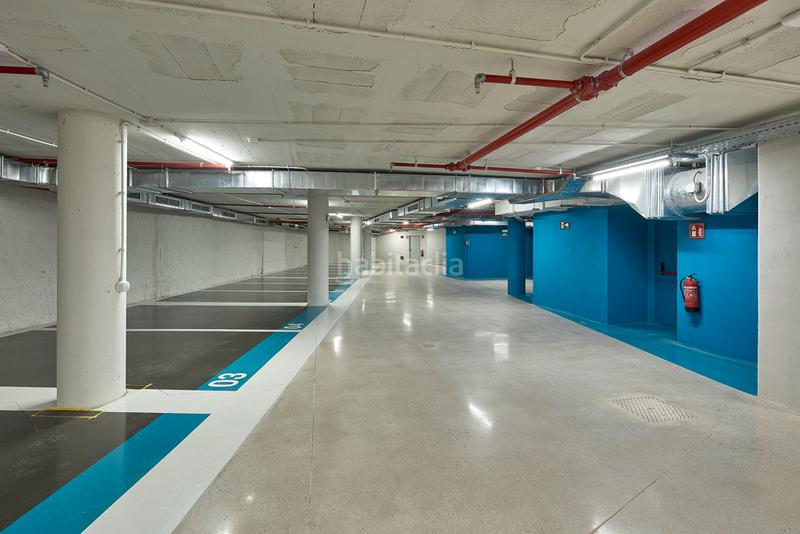 Foto b41e7580-5e2a-4a6d-a43e-2058bb374e48. Promoción PISOS VALÈNCIA - ROGENT en Barcelona. Edificio viviendas de obra nueva