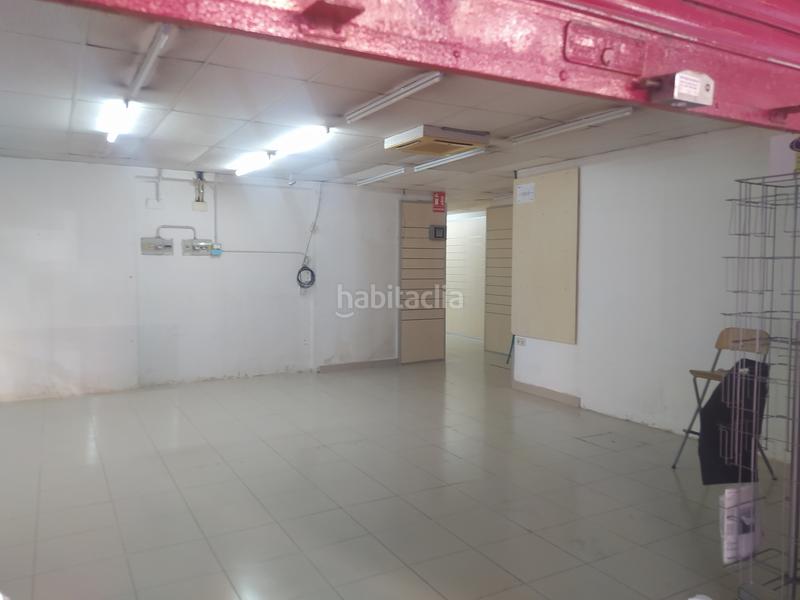 Foto b59994b4-108c-4e4d-9d2f-18e67bb9637f. Local comercial a ronda francesc macià 23 a Eixample Mataró
