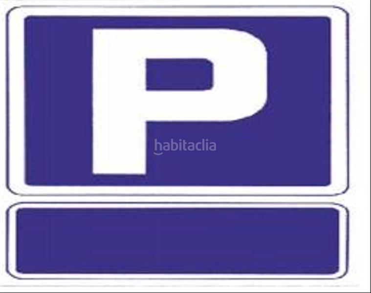 Foto 98b28d3d-d535-4a61-88cc-5d0b2e4a5142. Lloguer aparcament cotxe a muralla del tigre 48 a Mataró