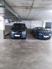 Parking coche en Camí Ral de la Mercè 365