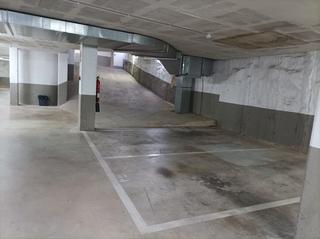 Lloguer Aparcament cotxe a Camí ral de la mercè 365. Parquing para coche de facil acceso
