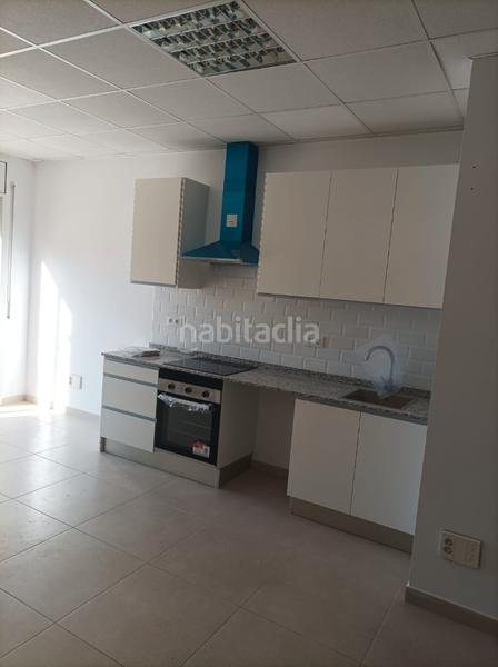 Foto 536e8faa-c4fa-4265-823e-ac694dfb954d. Rent office space with heating in Centre Mataró