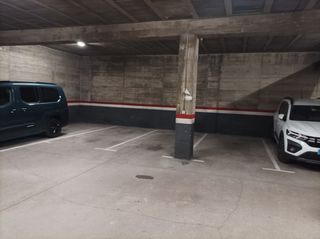 Lloguer Aparcament cotxe a Carrer de cristòfor colom 60. Parquing para coche de facil acceso