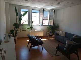 Location Bureau dans Carrer d'altafulla 8. Despacho en edificio de oficinas