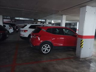 Aparcament cotxe a Carrer de salvador cruxent 11. Parquing de facil acceso con buena rentabilidad