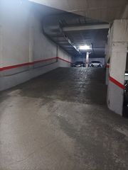 Posto auto  Carrer de salvador cruxent 11. Parquing de facil acceso