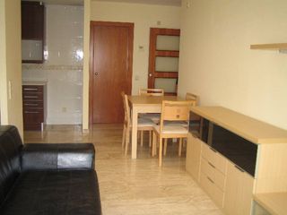 Etagenwohnung in Carrer de josé m. torrijos 80. Piso ideal inversor