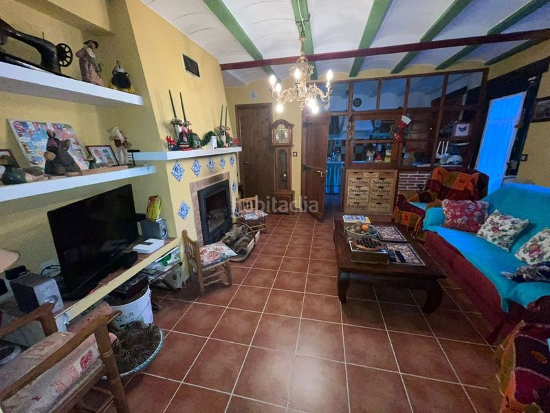 Foto 506ba81f-294d-4927-9e09-3e2ce80704a4. Casa amb calefacció a Tivenys