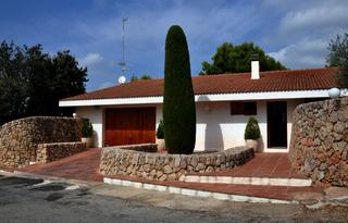 House in Urbanitzacions. Chalet en tortosa, cataluña, españa