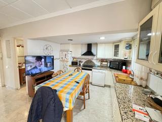 Maison à Nord. Se vende casa en la rapita