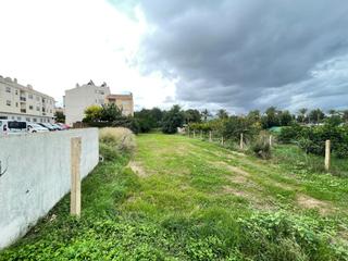 Terreny residencial a Carrer de sant gregori 46. Se vende solar urbano con almacén de 50m2