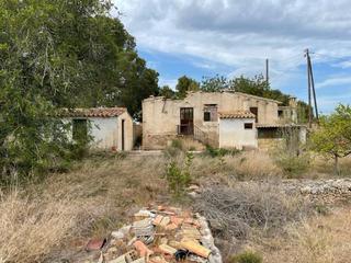 Masia a Roquetes. Finca rústica a la venta