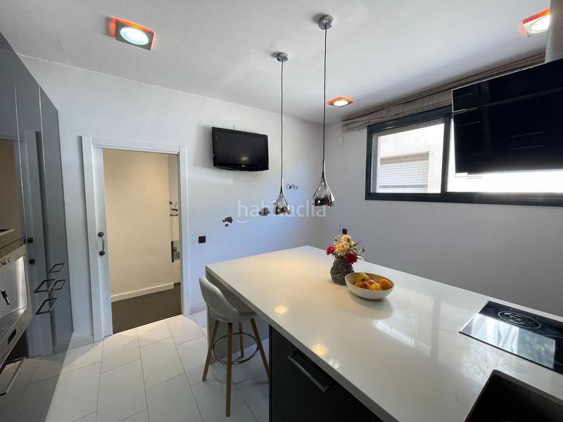 Foto efddc0c4-66f8-4397-80c3-7c8c4c66cfe7. Casa amb calefacció a Centre Tortosa