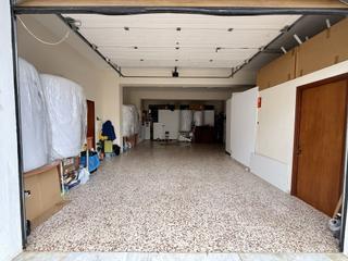 Local commercial à Alaior Poble. Espacio en alaior 373m para tu proyecto comercial.