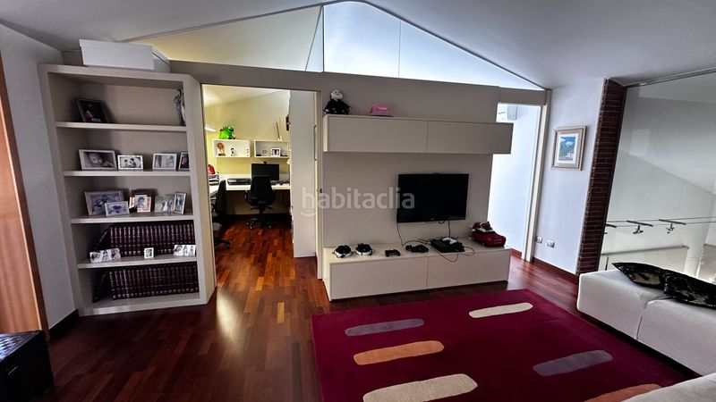 Foto a3f9ace1-5d4e-4adb-b53d-b9f31a19001f. Casa amb calefacció piscina a Roquetes
