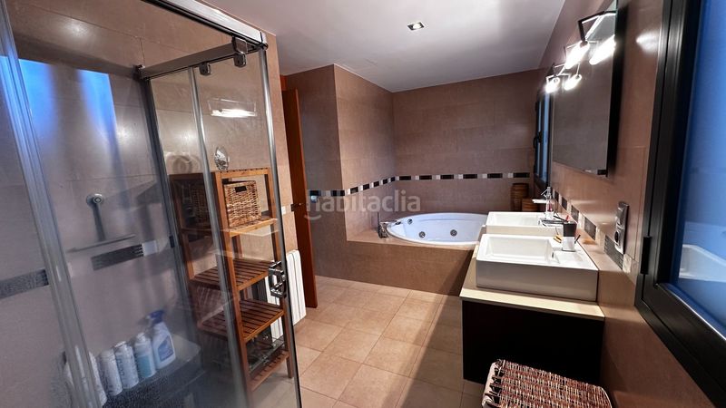 Foto d4f621c1-bec3-4824-85f7-659a67eb3c39. Casa amb calefacció piscina a Roquetes