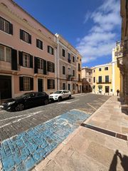 Masia a Centre Històric. Gran edificio señorial con encanto para reforma integral en cent