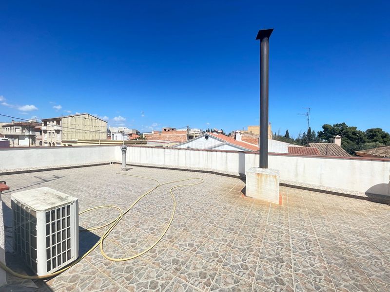 Foto 86780a18-2800-4de9-8d6a-184468db2587. Casa amb calefacció aparcament a Aldea (L´)