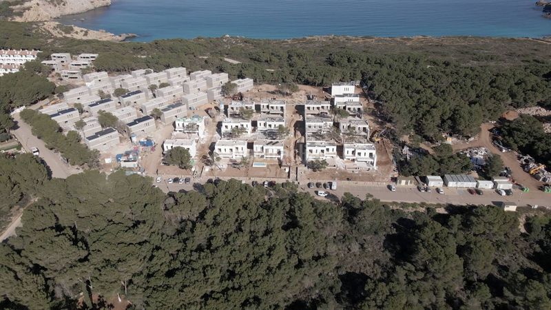 Foto cf888d0c-96af-4a8b-b46e-68a148f6395e. Casa amb piscina a Son Parc Es Mercadal