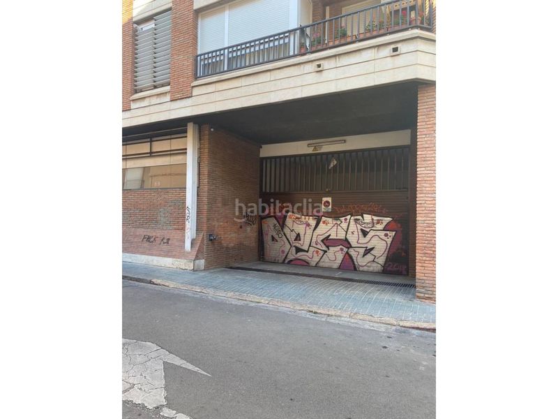 Foto f4a4918f-6bbe-4d14-98dc-5c5c97f1b013. Aparcament cotxe a Centre Sabadell
