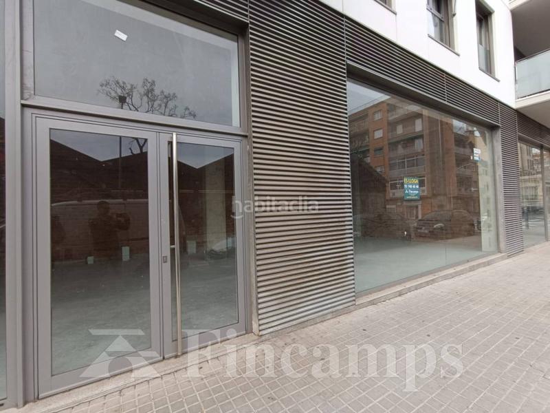 Foto f53dd843-9302-4d85-90c4-e640d57feb7e. Affitto locale commerciale in brutau 139-169 in Eixample Sabadell