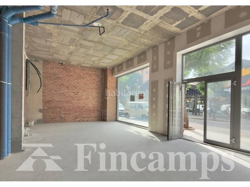 Foto 5ccf4bd7-db7a-487a-bfbf-24f54371120a. Lloguer local comercial a brutau 139-169 a Eixample Sabadell