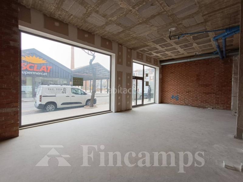 Foto 341be953-1782-4fe1-a8e3-b9198564d2e7. Location local commercial dans brutau 139-169 dans Eixample Sabadell