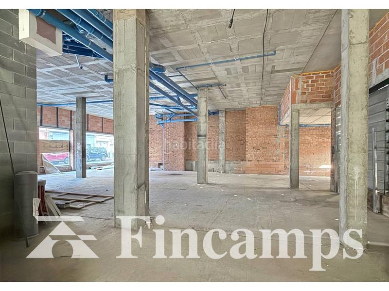 Foto 0abdb4ec-9a95-4647-b546-2dab070b15b5. Alquiler local comercial local en alquiler en la Creu Alta en Sabadell