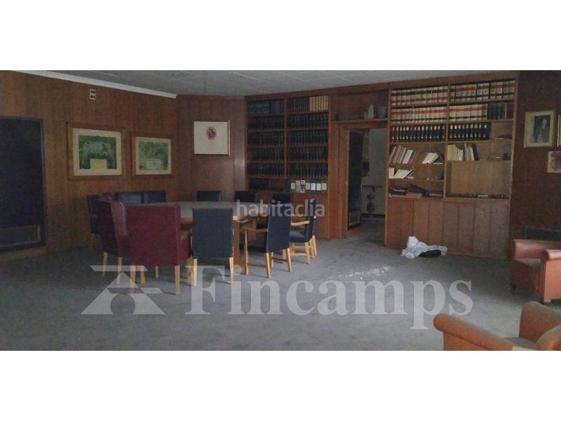 Foto 3a3881d4-4107-46f2-ab6a-4feed343956d. Bâtiment à usage industriel dans Gràcia Sabadell