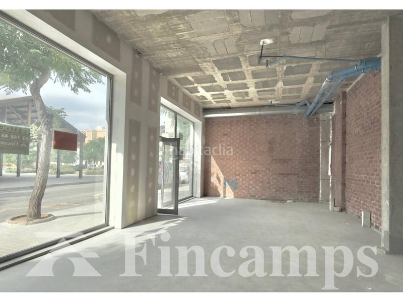 Foto e5116570-dfe7-4e31-bf9f-e1b862f99820. Lloguer local comercial a Eixample Sabadell