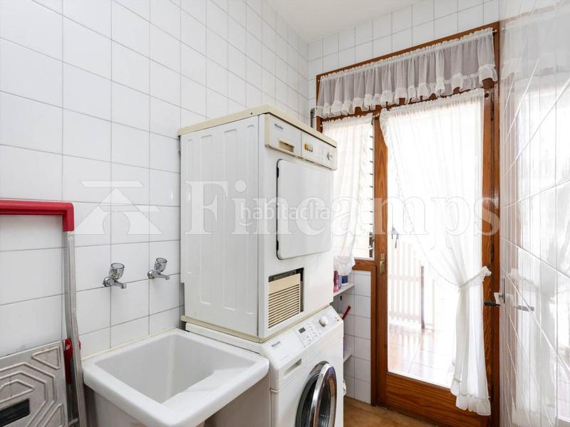 Foto 05be42aa-58ec-410f-aae8-1a99b5d7badb. Casa propiedad señorial con facha modernista en Centre Sabadell