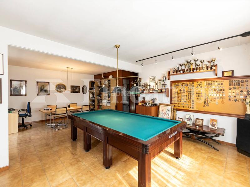 Foto 2054a7e6-dfa2-466a-a1c0-ecaece079ed6. Casa propiedad señorial con facha modernista en Centre Sabadell