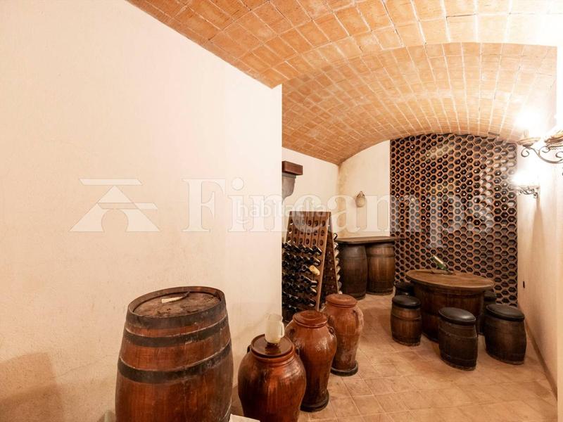 Foto 247467e5-1fbc-4f6f-8e71-72ccd5ff03e8. Casa propiedad señorial con facha modernista en Centre Sabadell