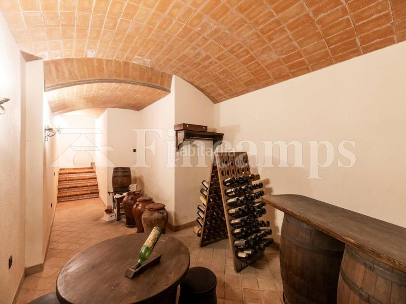 Foto 41ef3834-2fd1-497e-b3fe-3a4220cb8769. Casa propiedad señorial con facha modernista en Centre Sabadell