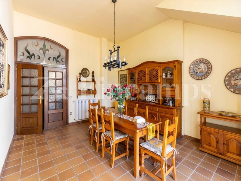 Foto 48da5c71-029d-4822-a8d2-ec7c8db0af65. Casa propiedad señorial con facha modernista en Centre Sabadell