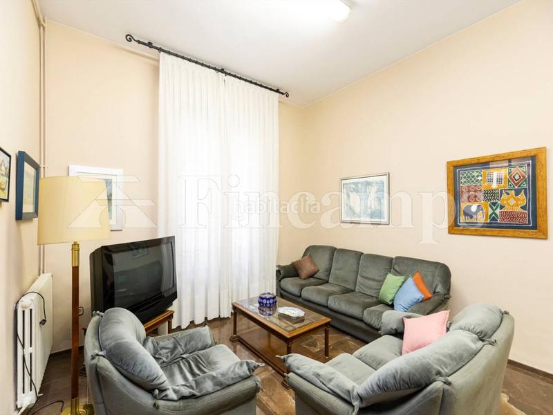 Foto 6be1673b-1037-4087-a455-73ed3f088de1. Casa propiedad señorial con facha modernista en Centre Sabadell