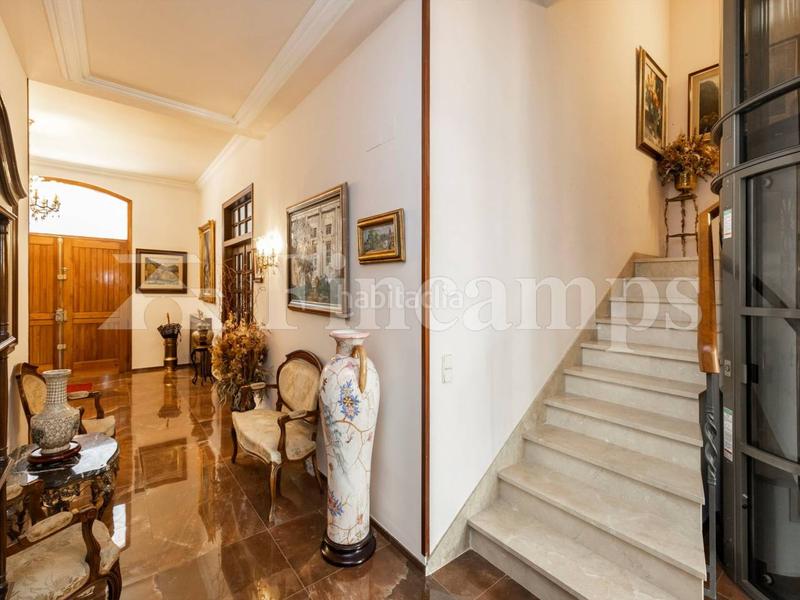 Foto 6fa5f28e-e877-486e-a93d-83187abbd543. Casa propiedad señorial con facha modernista en Centre Sabadell