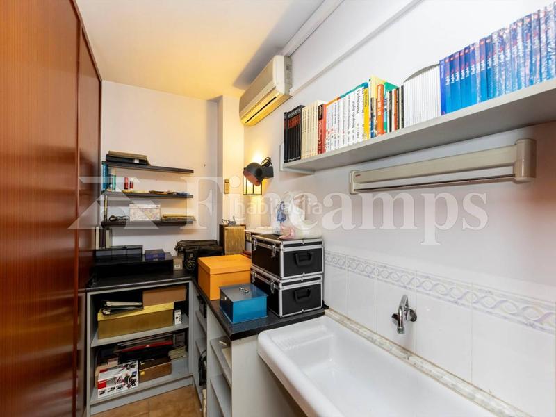 Foto 9b2f04a7-51e3-4e15-8691-320b00e7b04f. Casa propiedad señorial con facha modernista en Centre Sabadell