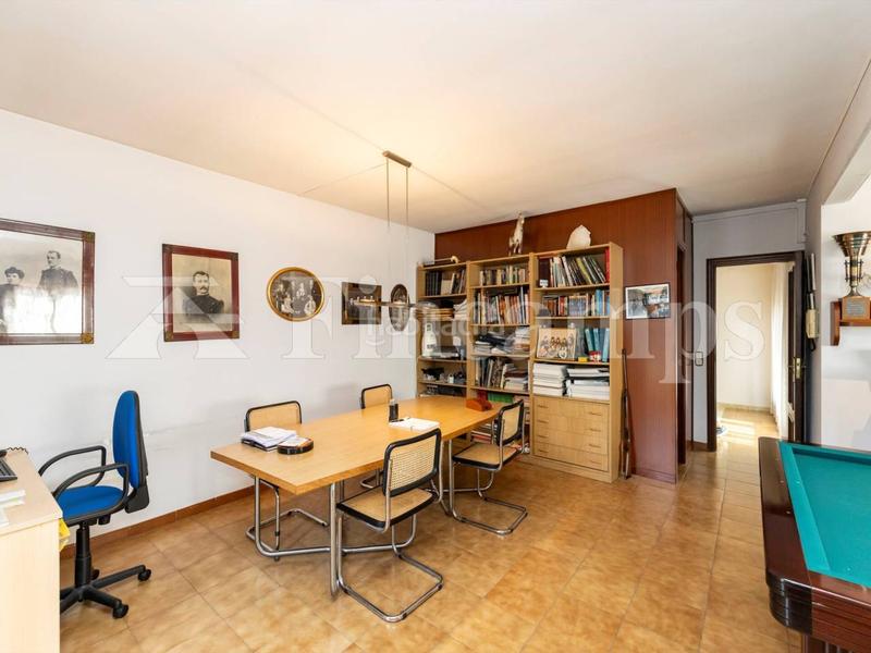 Foto c8908da7-5375-4cac-add5-c78985cdad86. Casa propiedad señorial con facha modernista en Centre Sabadell