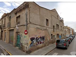 Casa a Tetuan 33. Casa esquinera para rehabilitar