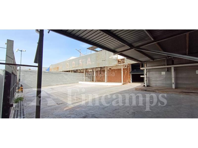 Foto c897bbed-468f-4770-a101-e380bed03802. Rent industrial building in Parc Central Barberà del Vallès