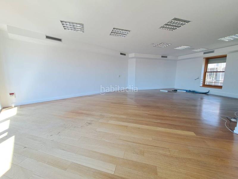 Foto d416f431-86ad-4de9-89be-8a60466d826e. Rent office space in Centre Sabadell