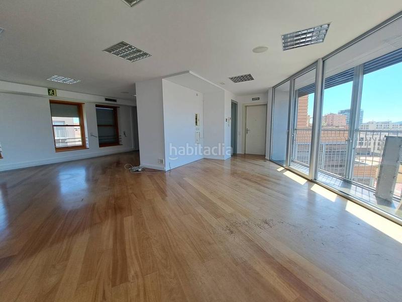 Foto e47fc881-3916-4b78-977a-cfe8f863a559. Rent office space in Centre Sabadell