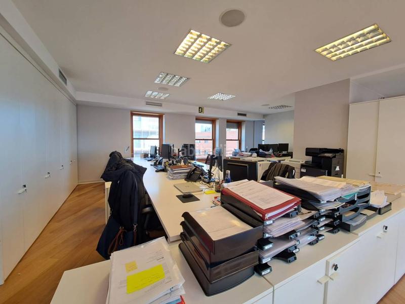 Foto e6557a63-039b-4193-91e8-7f9b33c57f01. Rent office space in Centre Sabadell